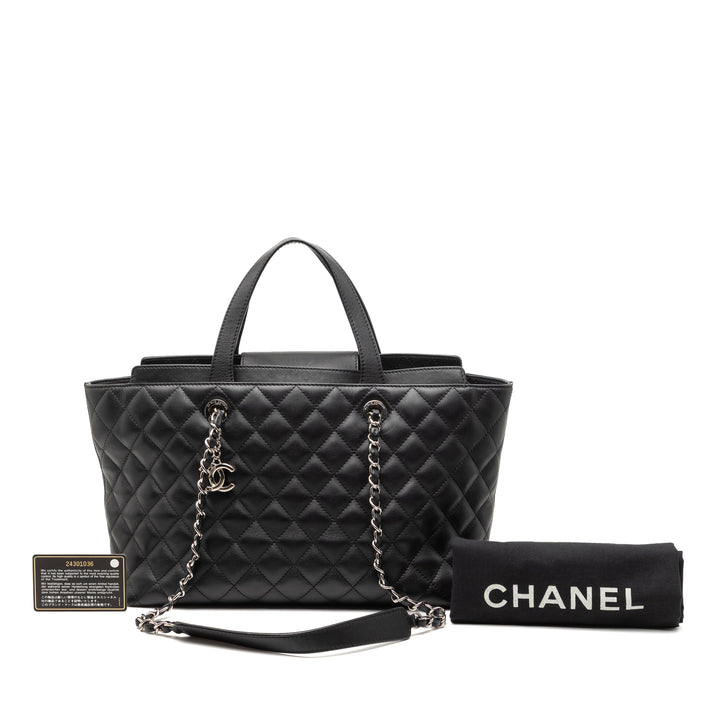 Chanel Large Matelassé Cuir de veau Convertible Daily Shopping Cabas