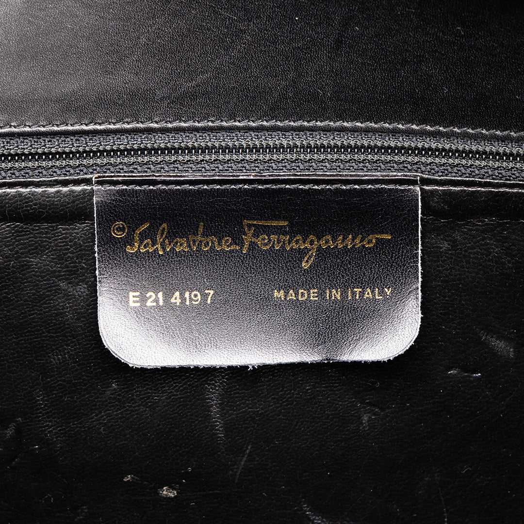 Ferragamo Sac à main Gancini Boston Cuir de veau lisse Noir – vue 5 – GABY PARIS