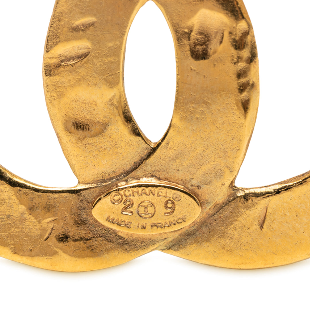 Chanel CC plaqué Woven Broche – GABY PARIS Authentique