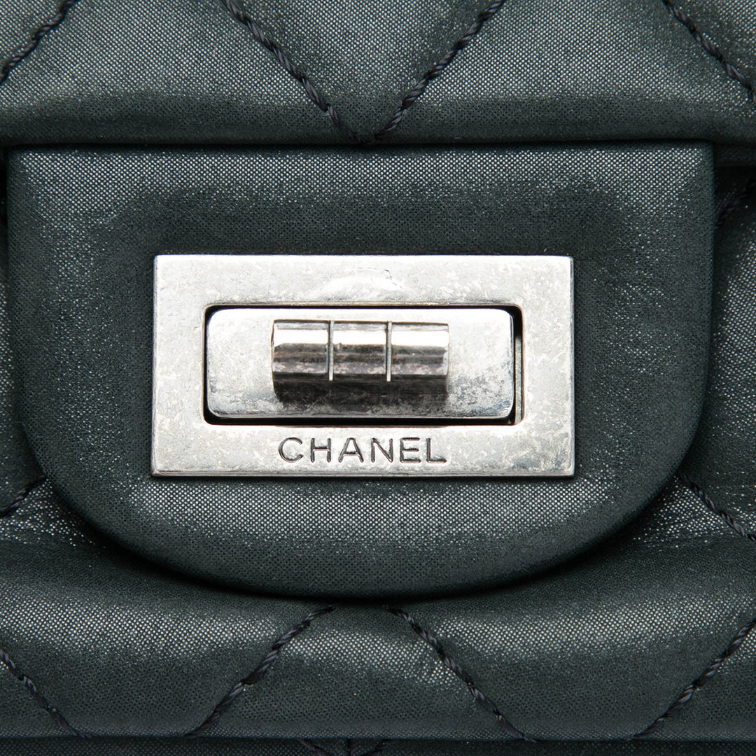 Chanel Matelassé Iridescent Cuir d'agneau Reissue 2.55 Bijoux Chain Double rabat 227