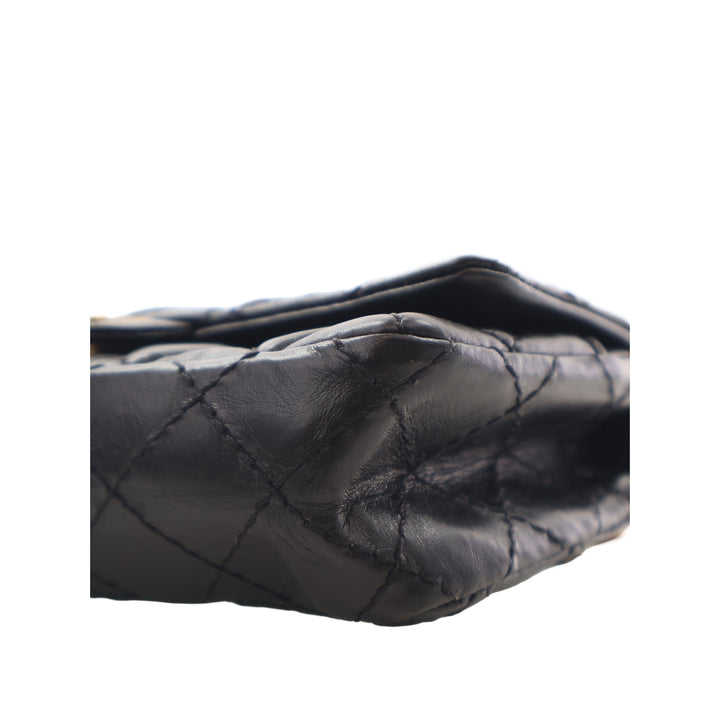 Chanel Ceinture Matelassé vieilli Reissue 2.55 à rabat Cuir de veau Noir – vue 10 – GABY PARIS