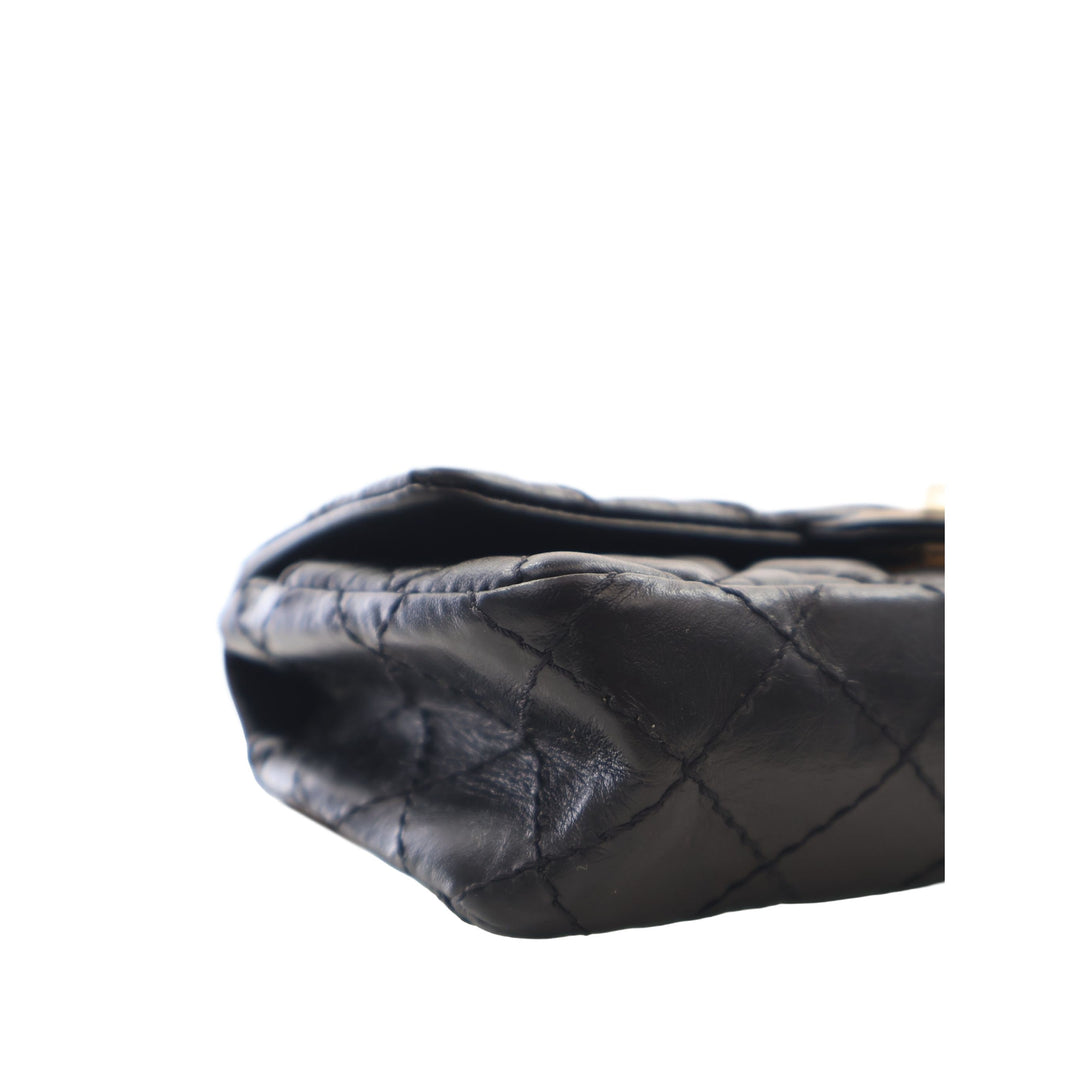 Chanel Ceinture Matelassé vieilli Reissue 2.55 à rabat Cuir de veau Noir – vue 11 – GABY PARIS