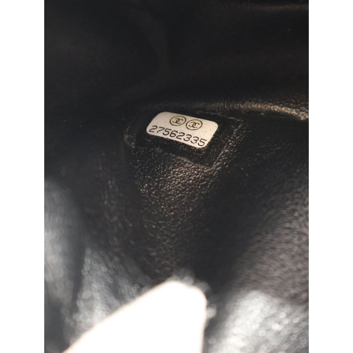 Chanel Ceinture Matelassé vieilli Reissue 2.55 à rabat Cuir de veau Noir – vue 8 – GABY PARIS