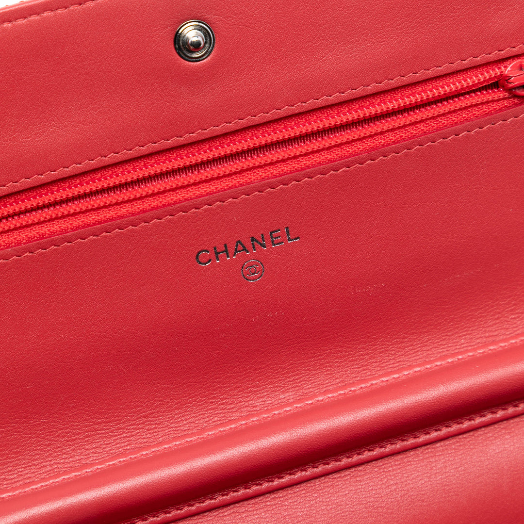 Chanel CC Matelassé Cuir verni Wallet on Chain – GABY PARIS Authentique