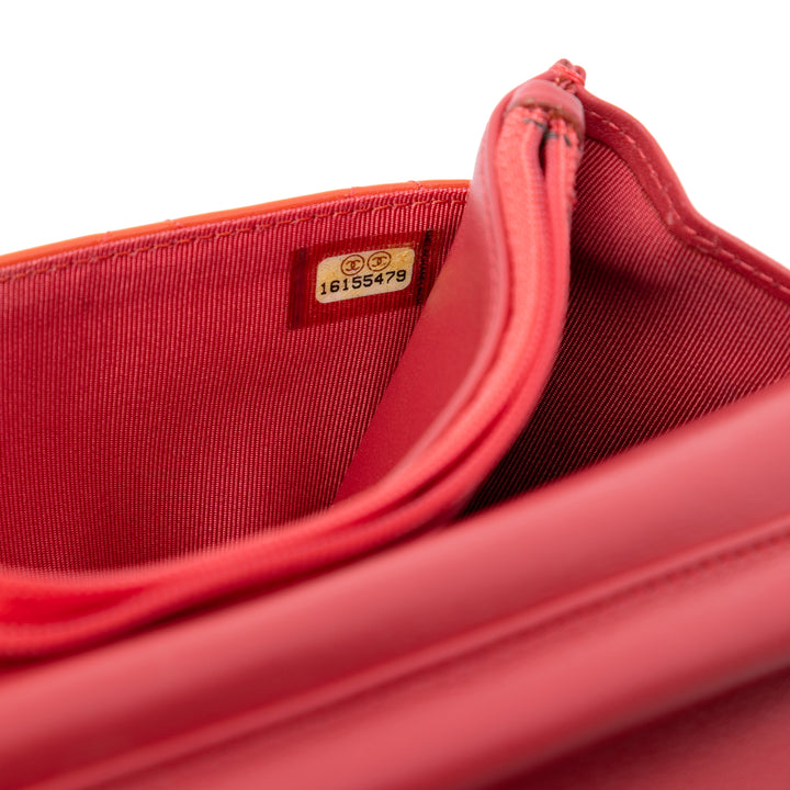 Chanel CC Matelassé Cuir verni Wallet on Chain – GABY PARIS Authentique