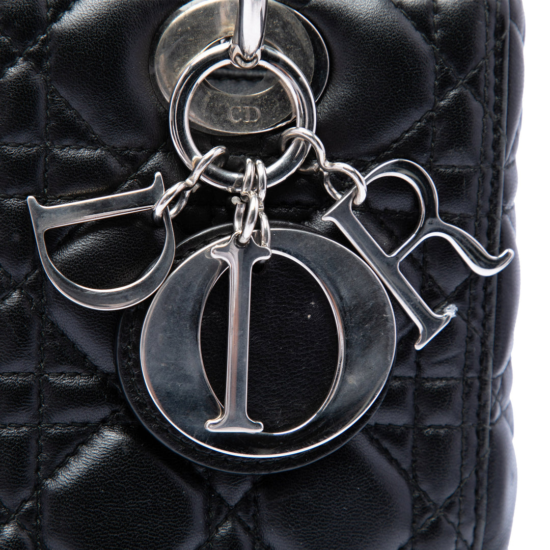 Dior Medium Cuir d’agneau Cannage Lady Dior
