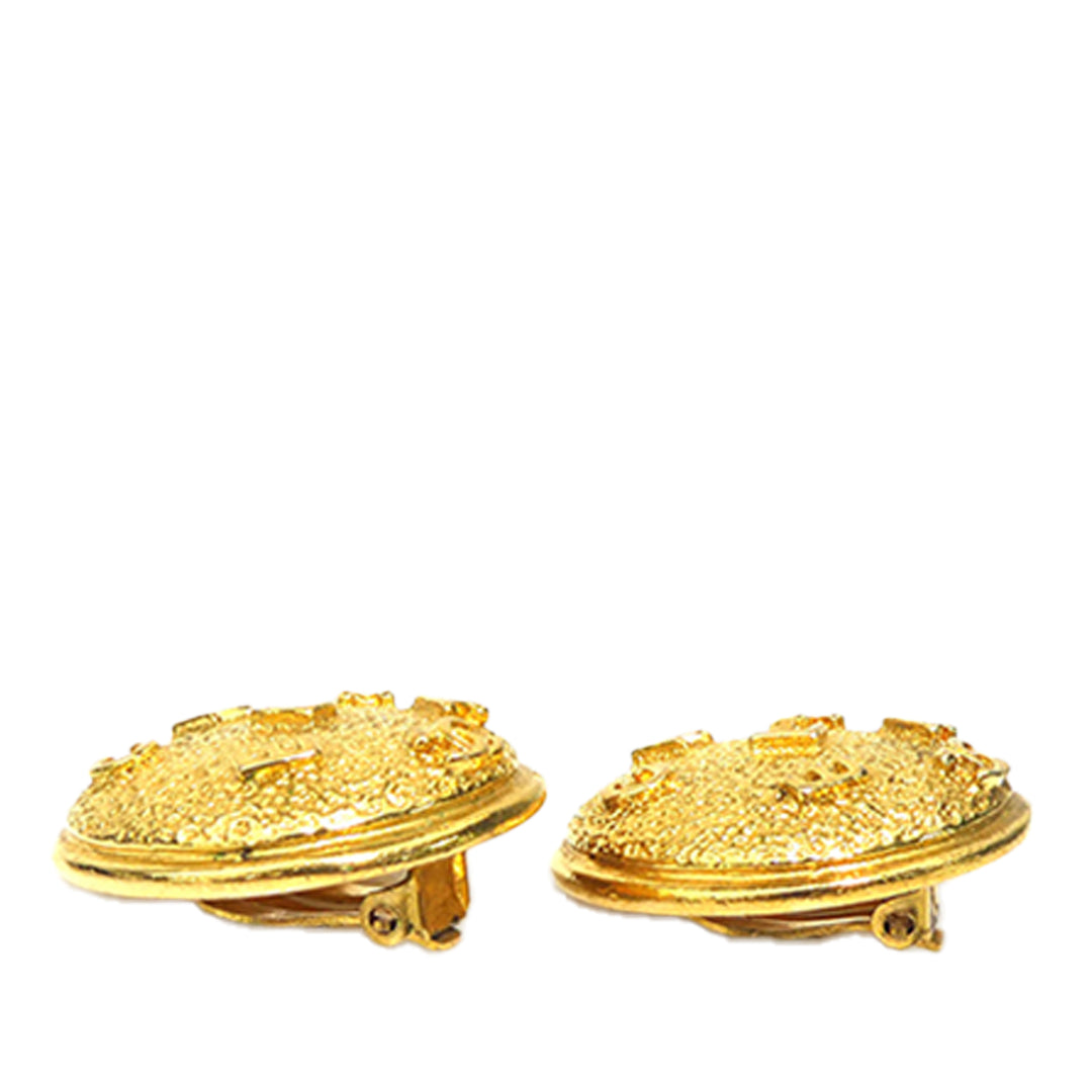 Chanel plaqué Logo Rond À clip Boucles d'oreilles Doré – vue 6 – GABY PARIS