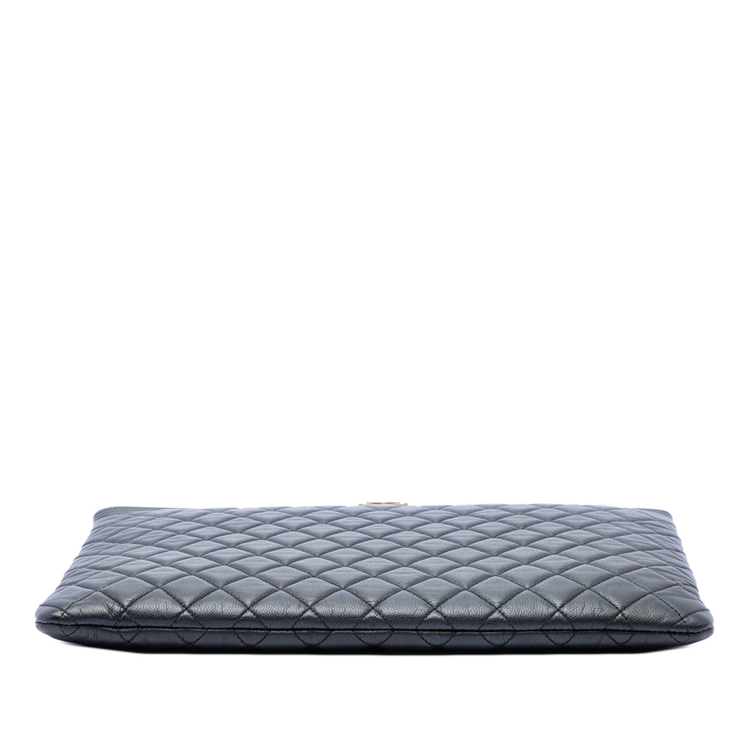 Chanel Pochette Matelassé Boy O Étui Grand Cuir caviar Noir – vue 3 – GABY PARIS