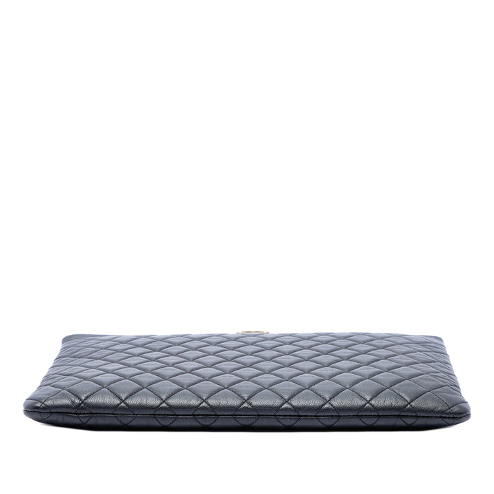 Chanel Pochette Matelassé Boy O Étui Grand Cuir caviar Noir – vue 3 – GABY PARIS