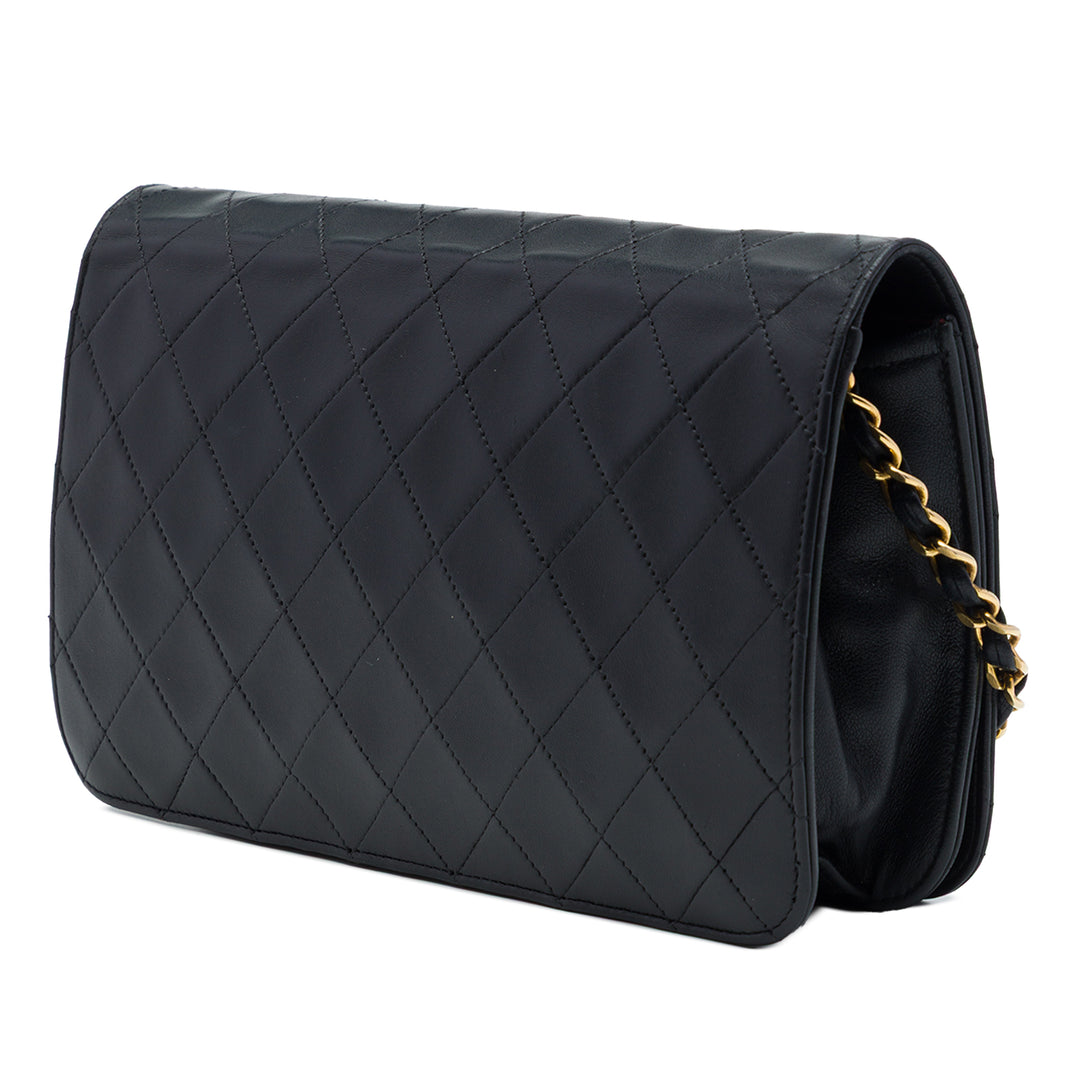 Chanel CC Matelassé Full Rabat simple Cuir d'agneau Noir – vue 2 – GABY PARIS