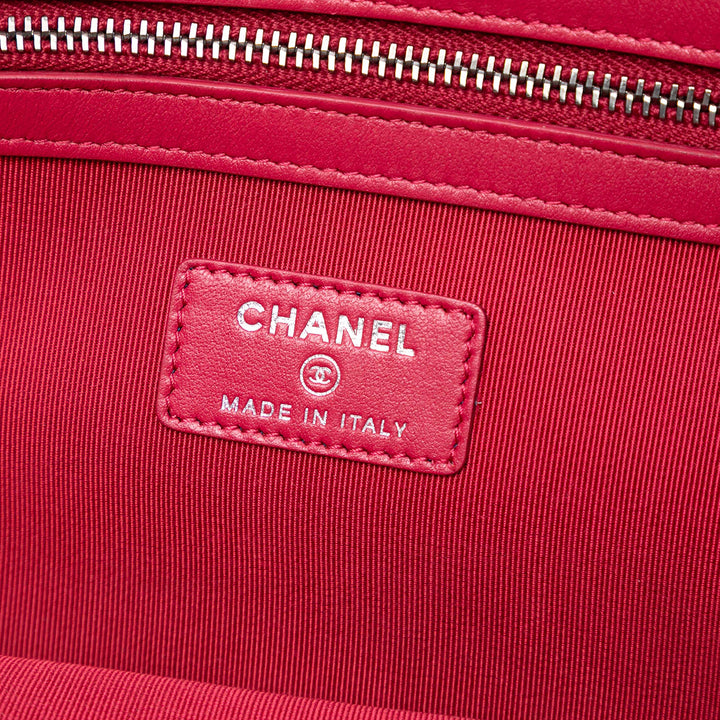 Chanel Large vieilli Cuir de veau Gabrielle O Étui Pochette