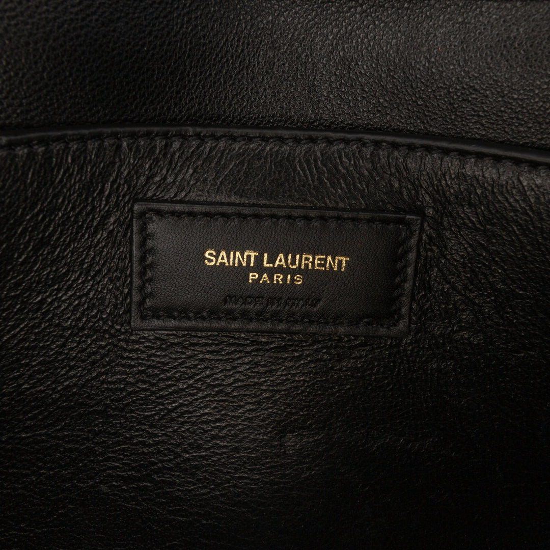 Saint Laurent Matelassé Cuir de veau Victoire Chain Sac porté croisé