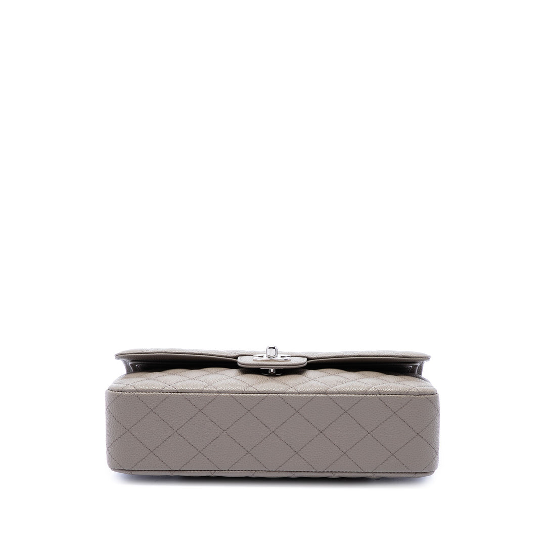 Chanel Sac porté épaule Classic Double rabat Moyen Cuir caviar Marron – vue 3 – GABY PARIS