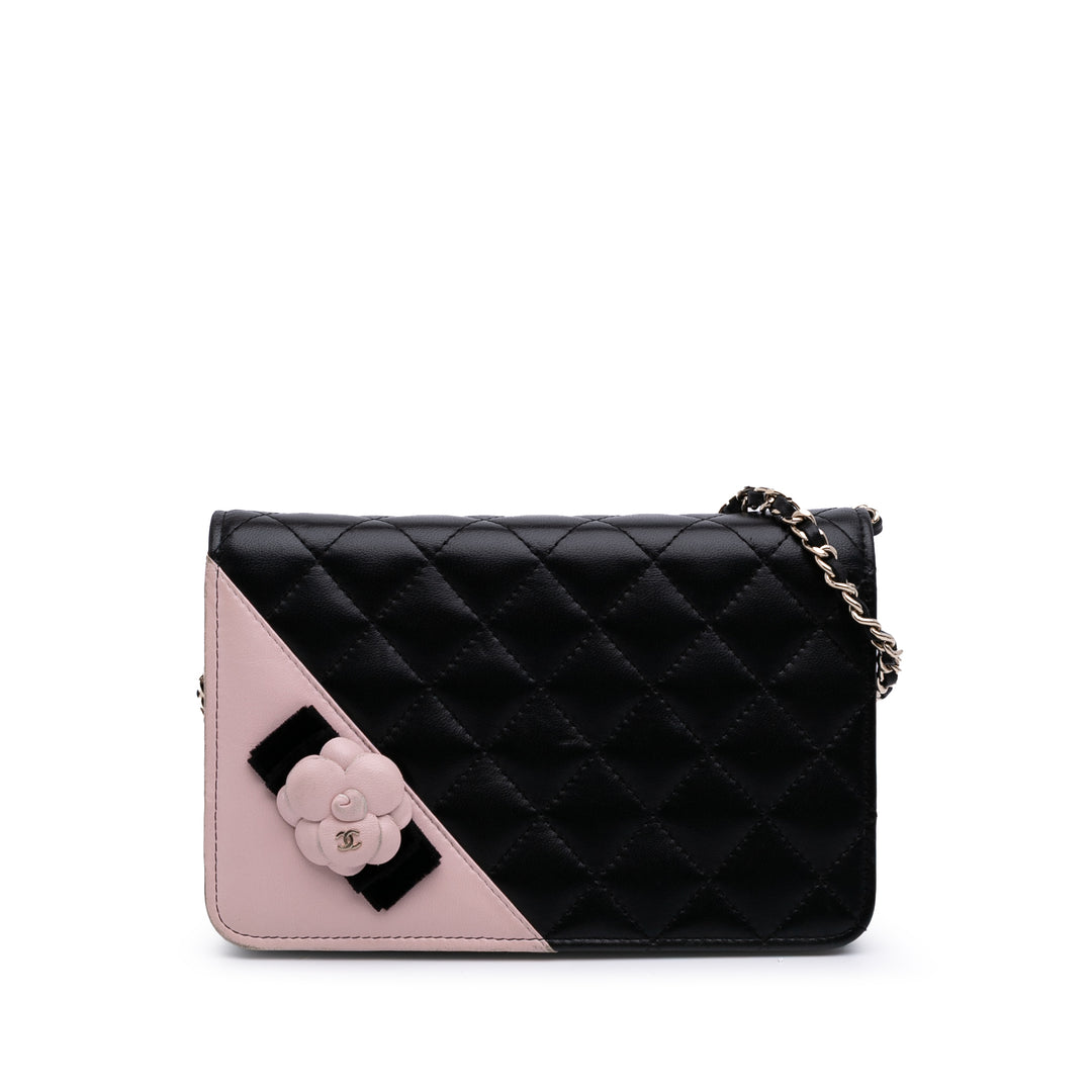 Bicolor Quilted Lambskin Camellia Wallet on Chain Black - Gaby Paris