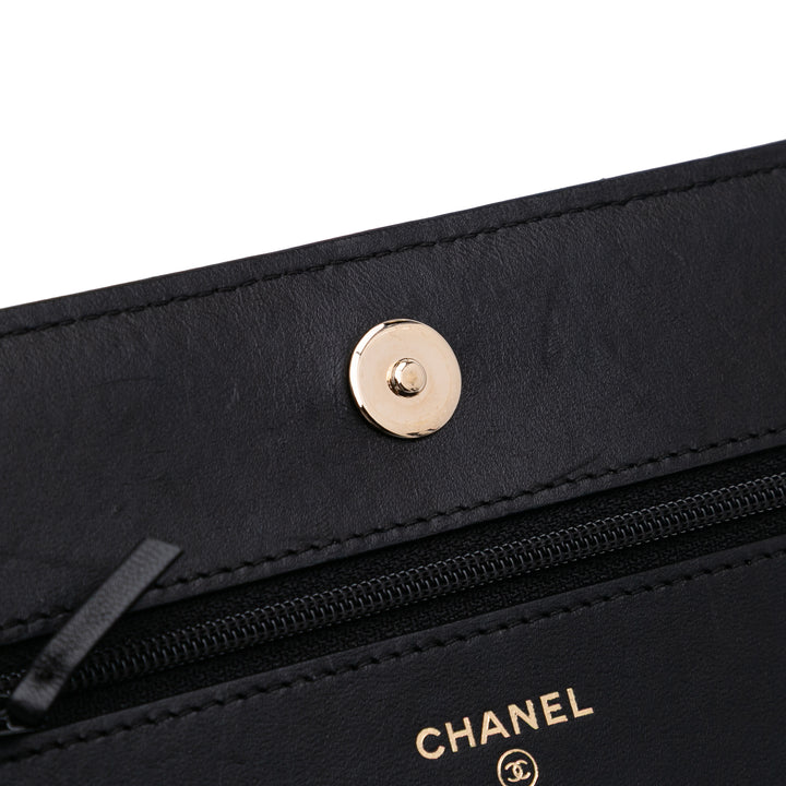 Bicolor Quilted Lambskin Camellia Wallet on Chain Black - Gaby Paris