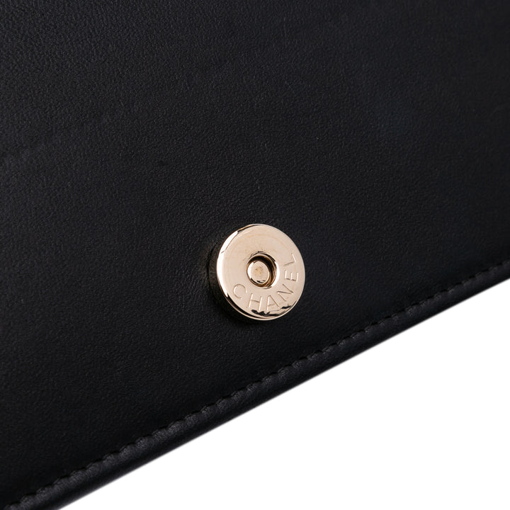 Bicolor Quilted Lambskin Camellia Wallet on Chain Black - Gaby Paris