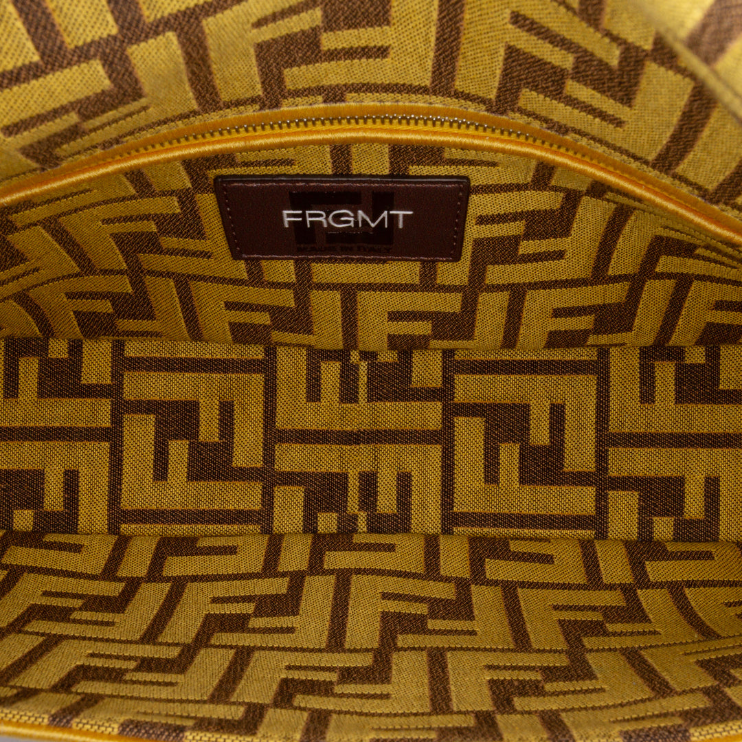 Fendi FRGMT x Zucca brodé Toile Baguette Sac