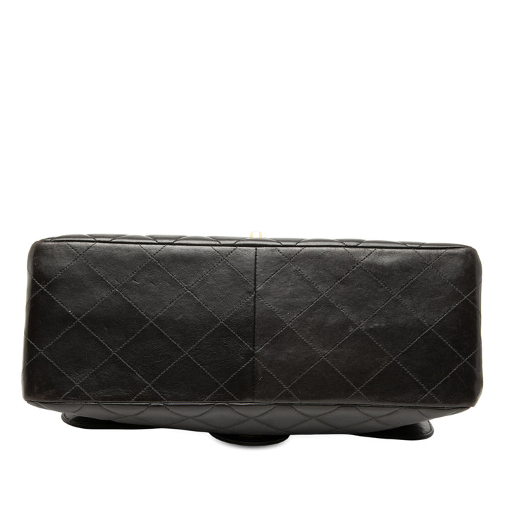 Chanel Jumbo Matelassé Cuir d’agneau Double Sided à rabat