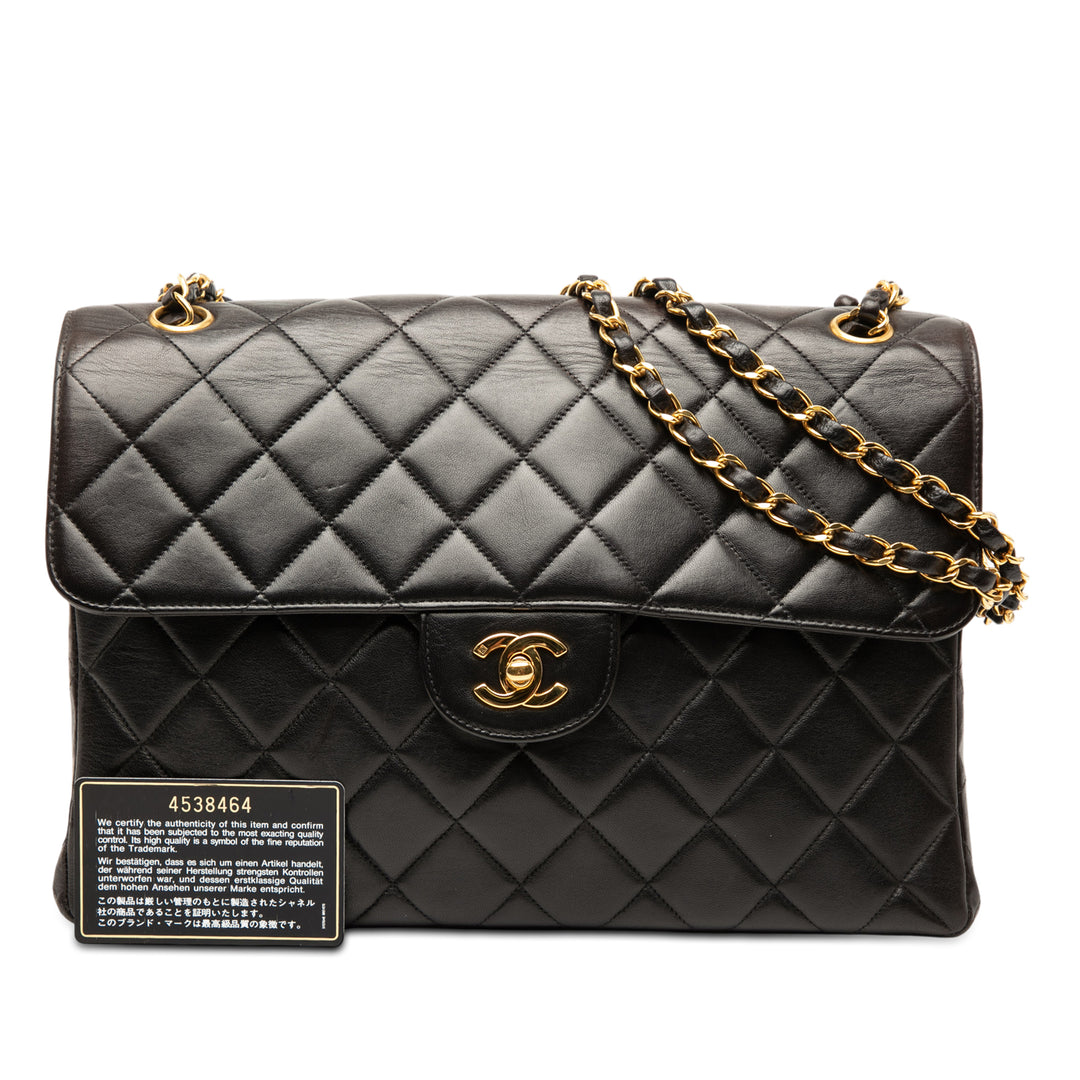 Chanel Jumbo Matelassé Cuir d’agneau Double Sided à rabat