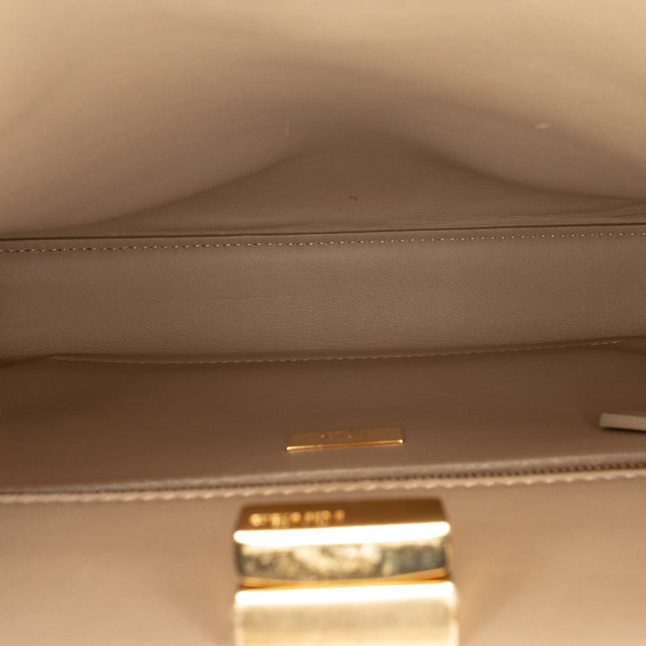Fendi Medium Cuir Peekaboo Iconic Essentially Sac