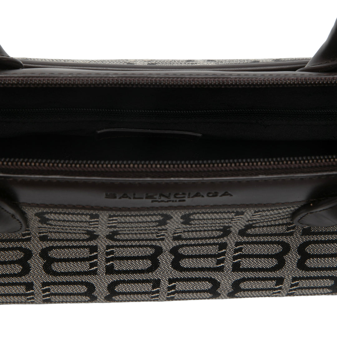 Balenciaga Sac BB Monogram Gris – vue 5 – GABY PARIS