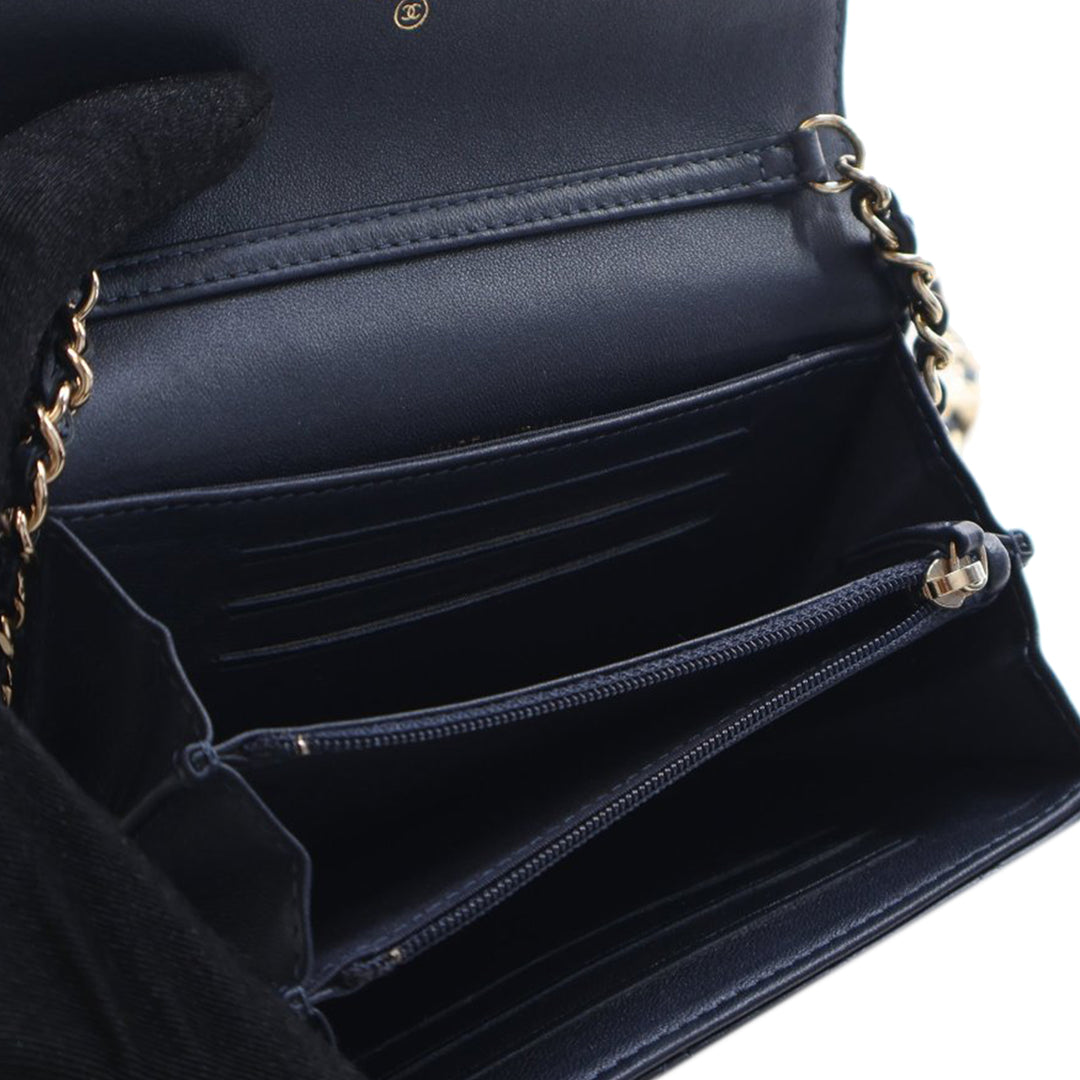 Chanel Mini CC Matelassé Cuir d’agneau Perle Wallet on Chain