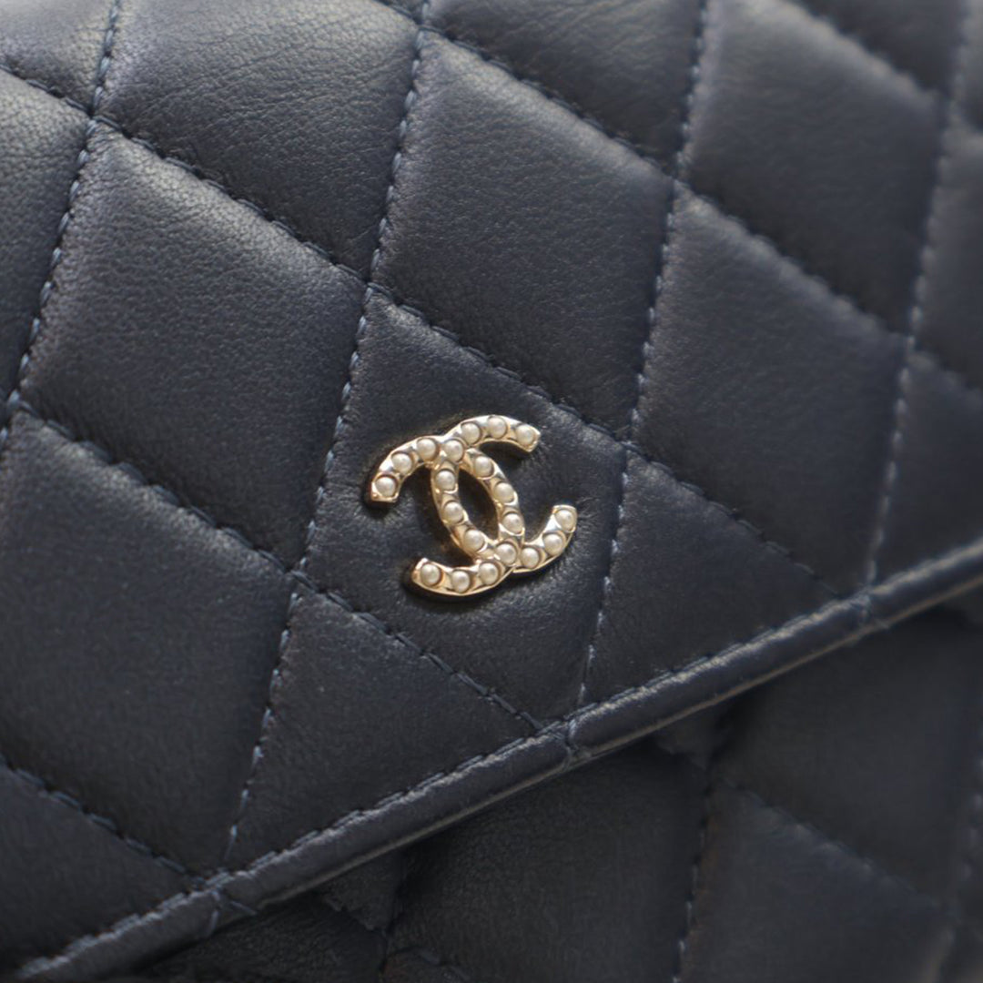 Chanel Mini CC Matelassé Cuir d’agneau Perle Wallet on Chain