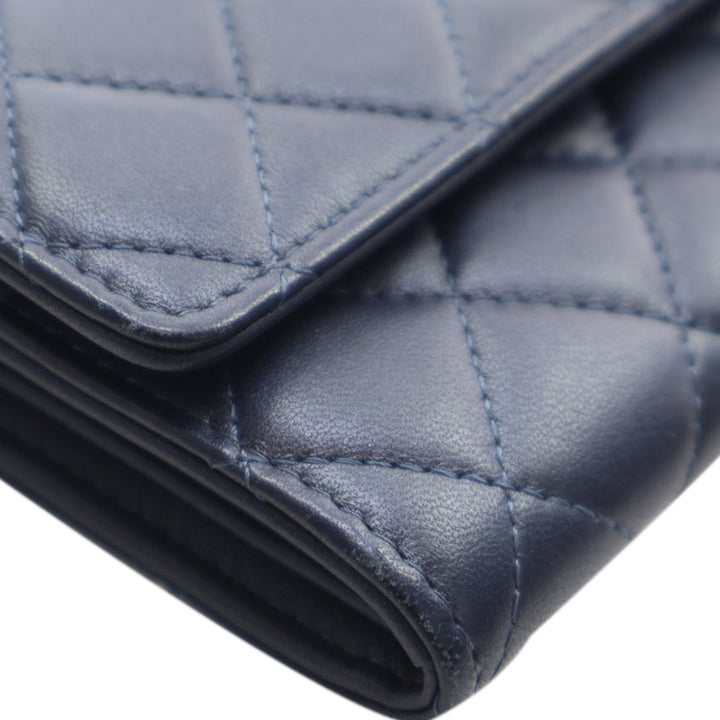 Chanel Mini CC Matelassé Cuir d’agneau Perle Wallet on Chain