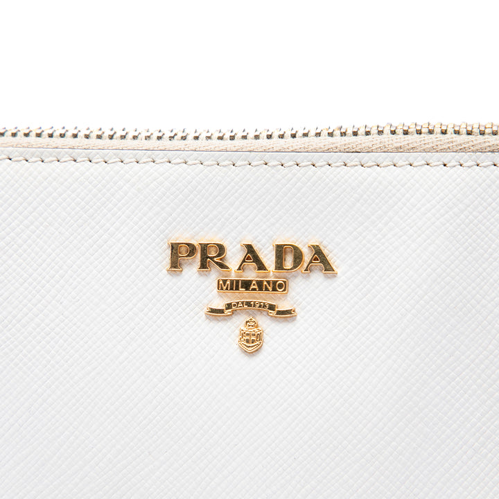 Prada Pochette Lux Saffiano Noir – vue 5 – GABY PARIS