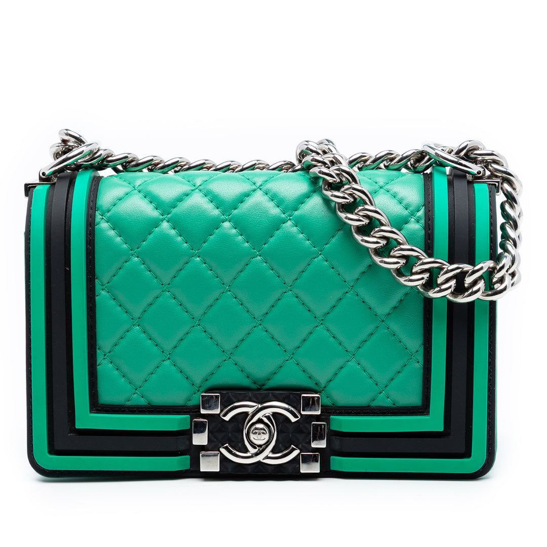 Chanel Small Bicolor Matelassé Cuir d’agneau et Rubber Boy à rabat
