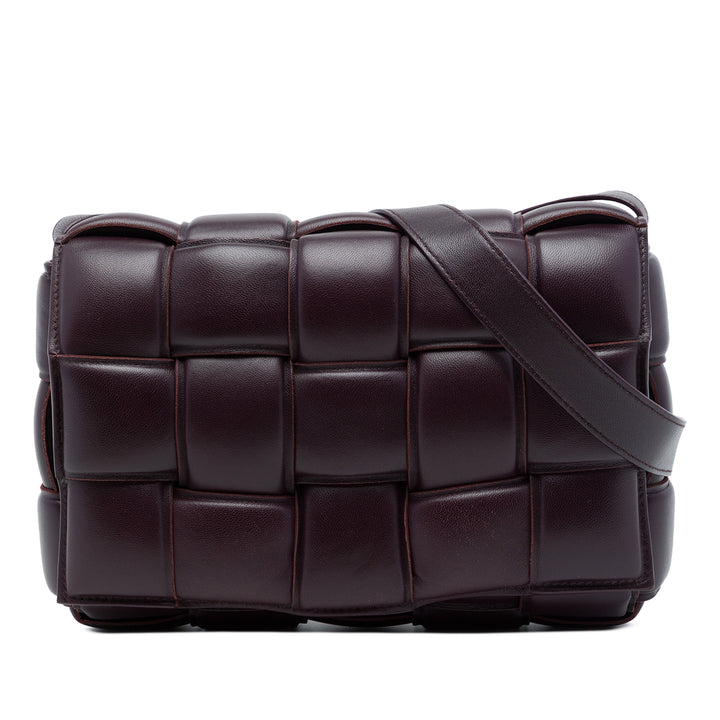 Bottega Veneta Intrecciato Padded Cassette Sac nappa Rouge – vue principale – GABY PARIS