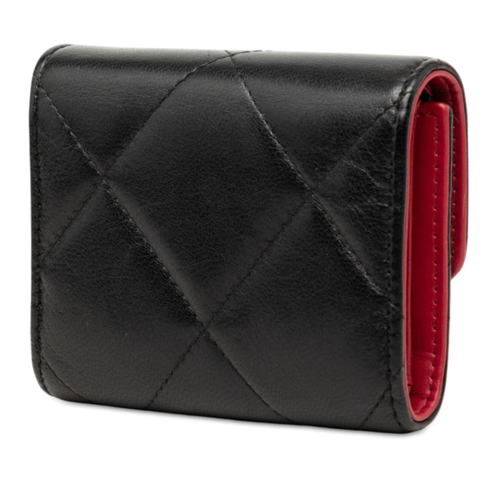 Chanel Matelassé 19 à rabat Portefeuille Cuir d'agneau