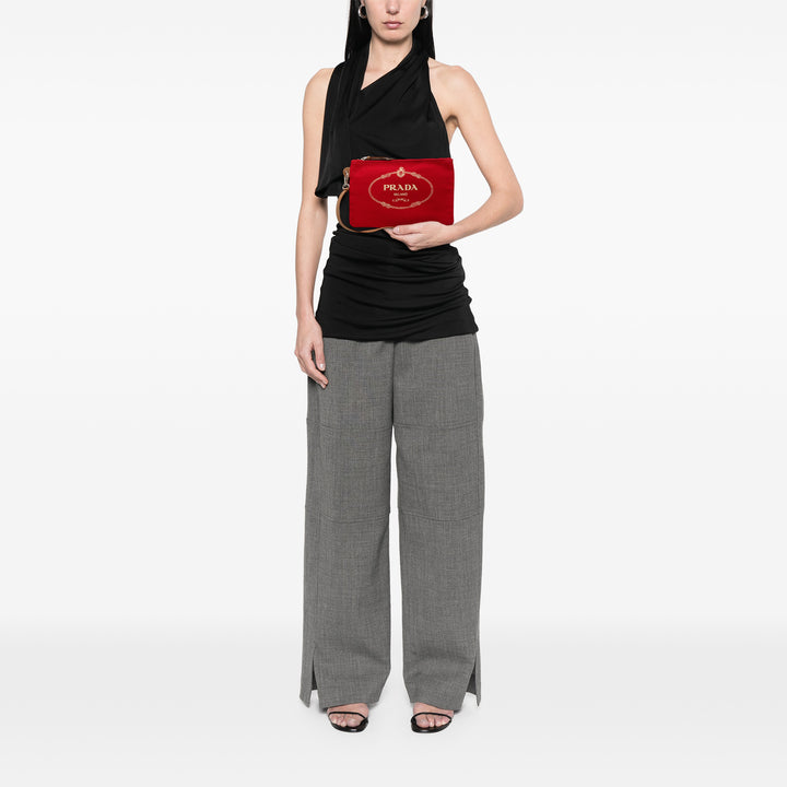 Prada Pochette Canapa Logo Wristlet Rouge – vue 6 – GABY PARIS