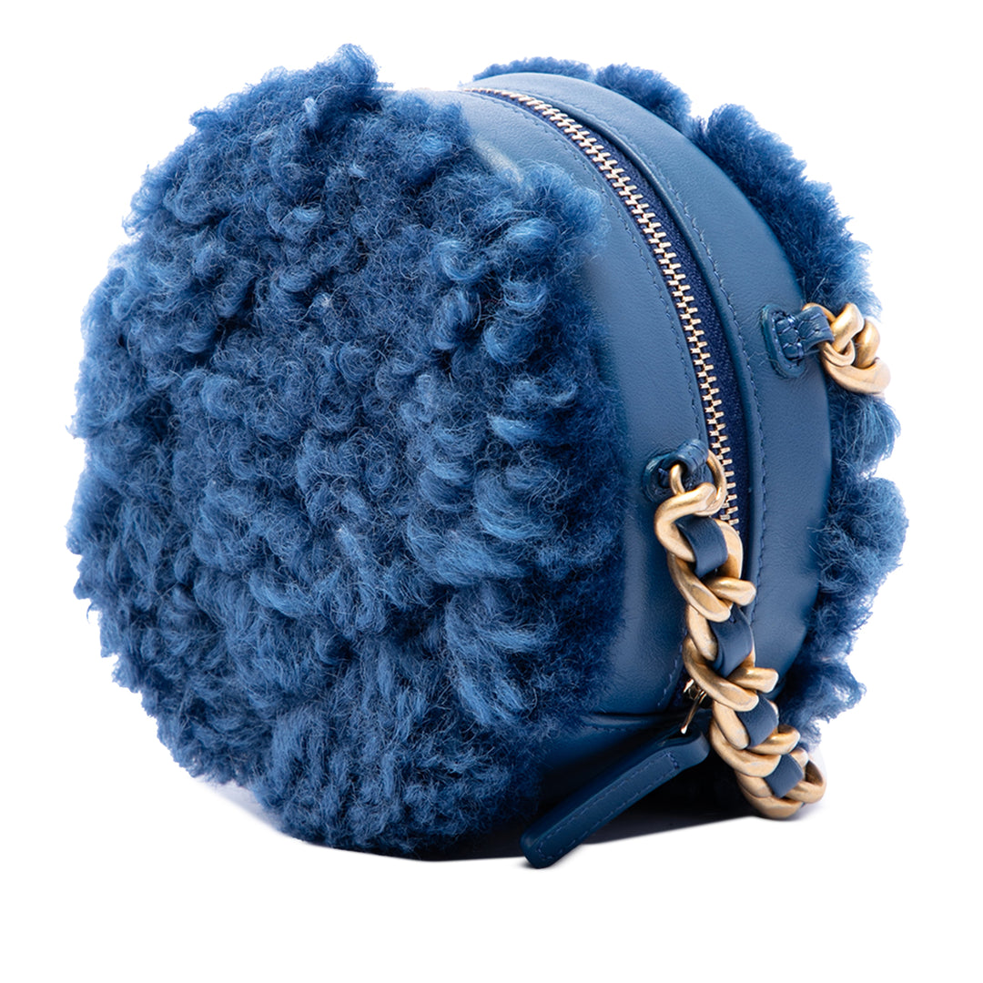 Chanel Shearling 19 Rond Pochette avec chaîne Bleu – vue 2 – GABY PARIS