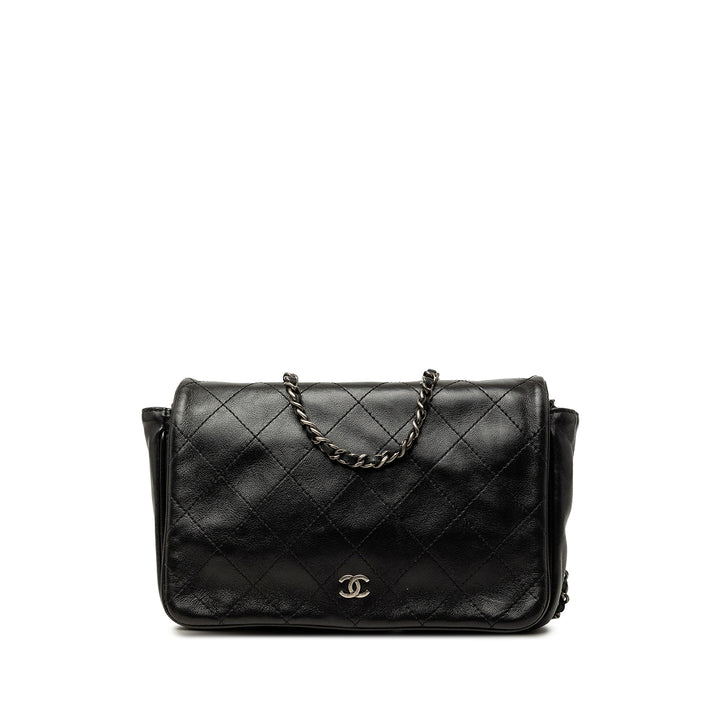 Chanel CC Matelassé Cuir d'agneau Rabat intégral Wallet on Chain