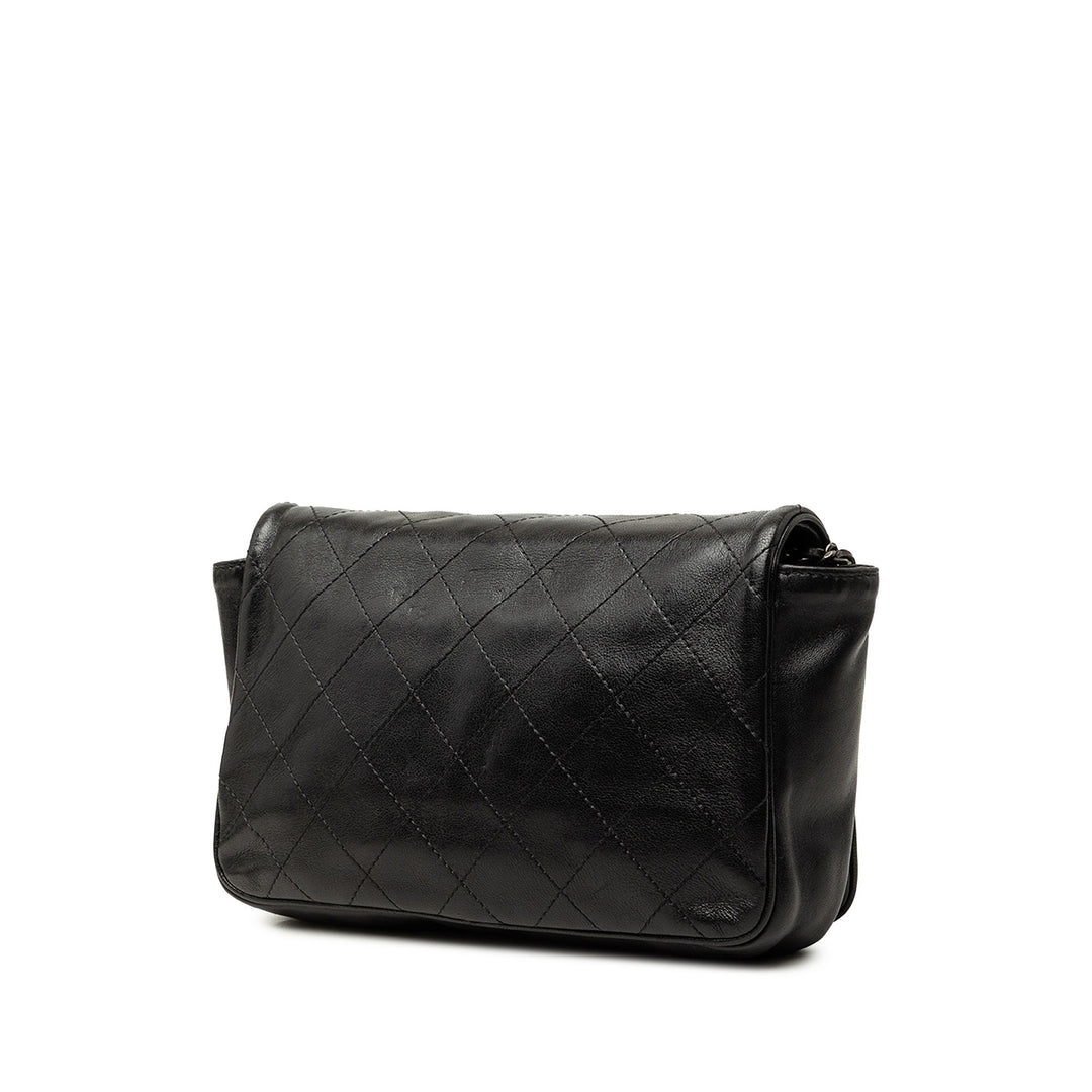 Chanel CC Matelassé Cuir d'agneau Rabat intégral Wallet on Chain