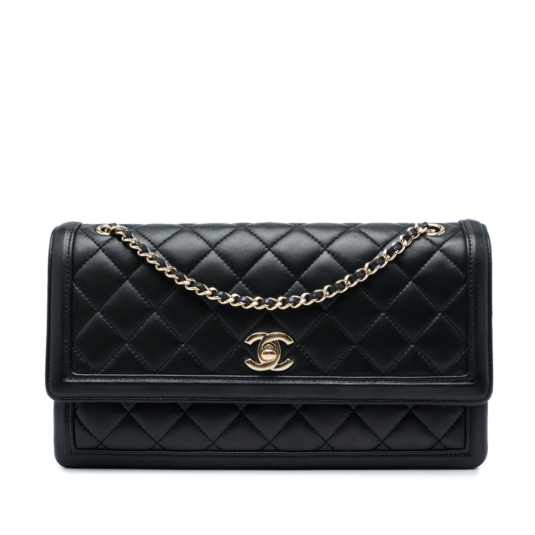 Chanel Matelassé 3 Compartment à rabat Moyen Cuir d'agneau Noir – vue principale – GABY PARIS