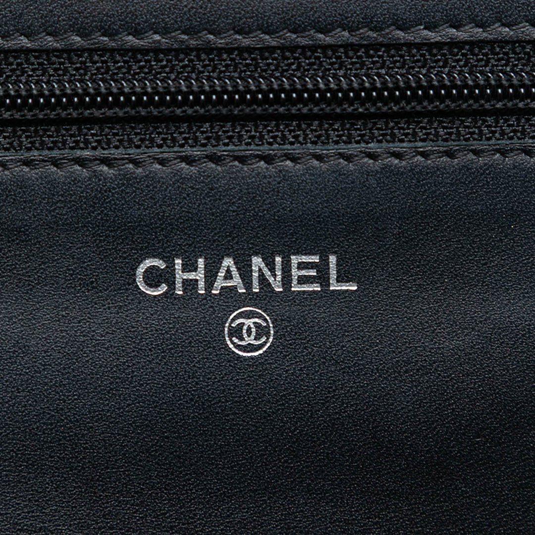 Chanel CC Caviar Wallet on Chain