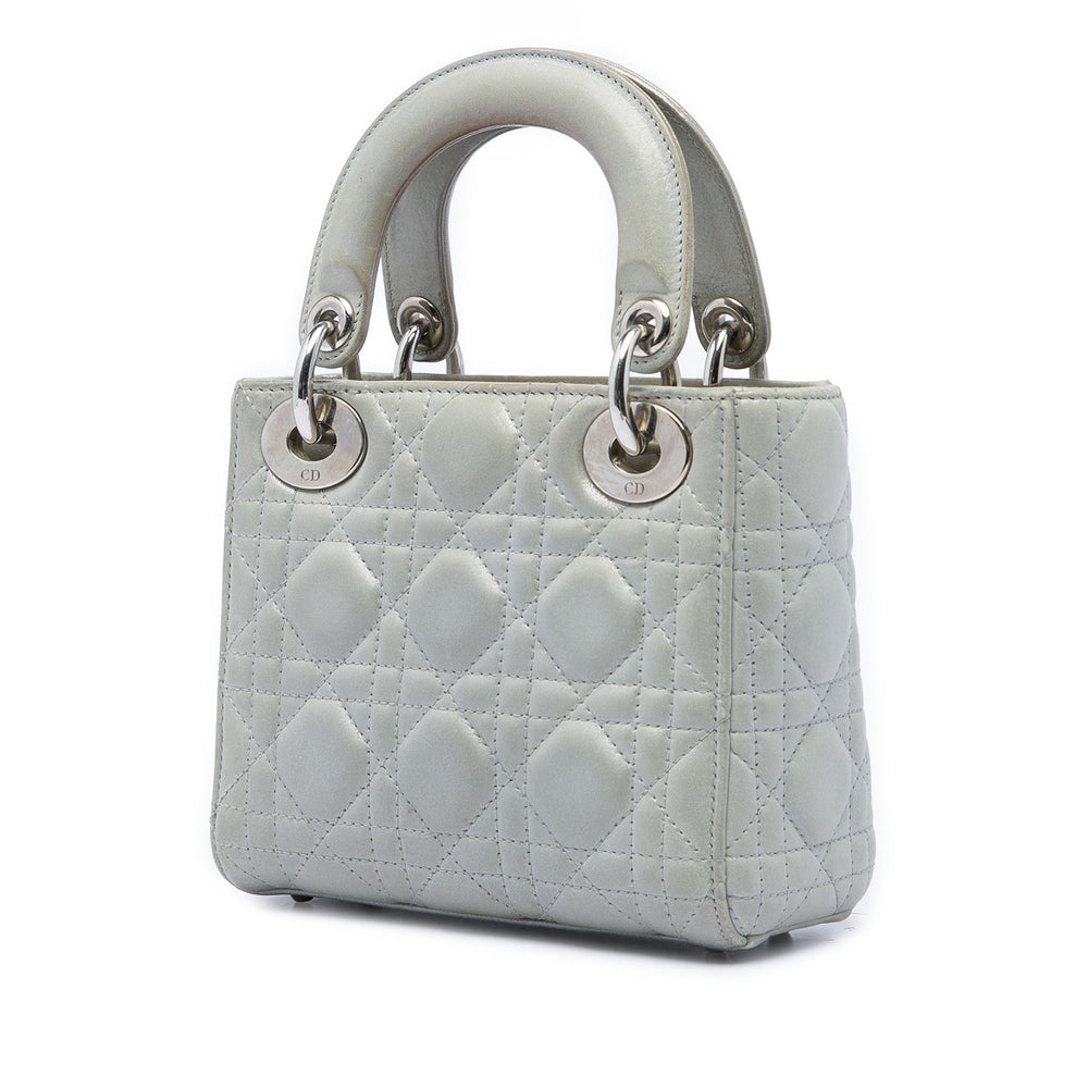 Dior Lady Dior Irisé Cannage Mini Cuir d'agneau Argenté – vue 2 – GABY PARIS