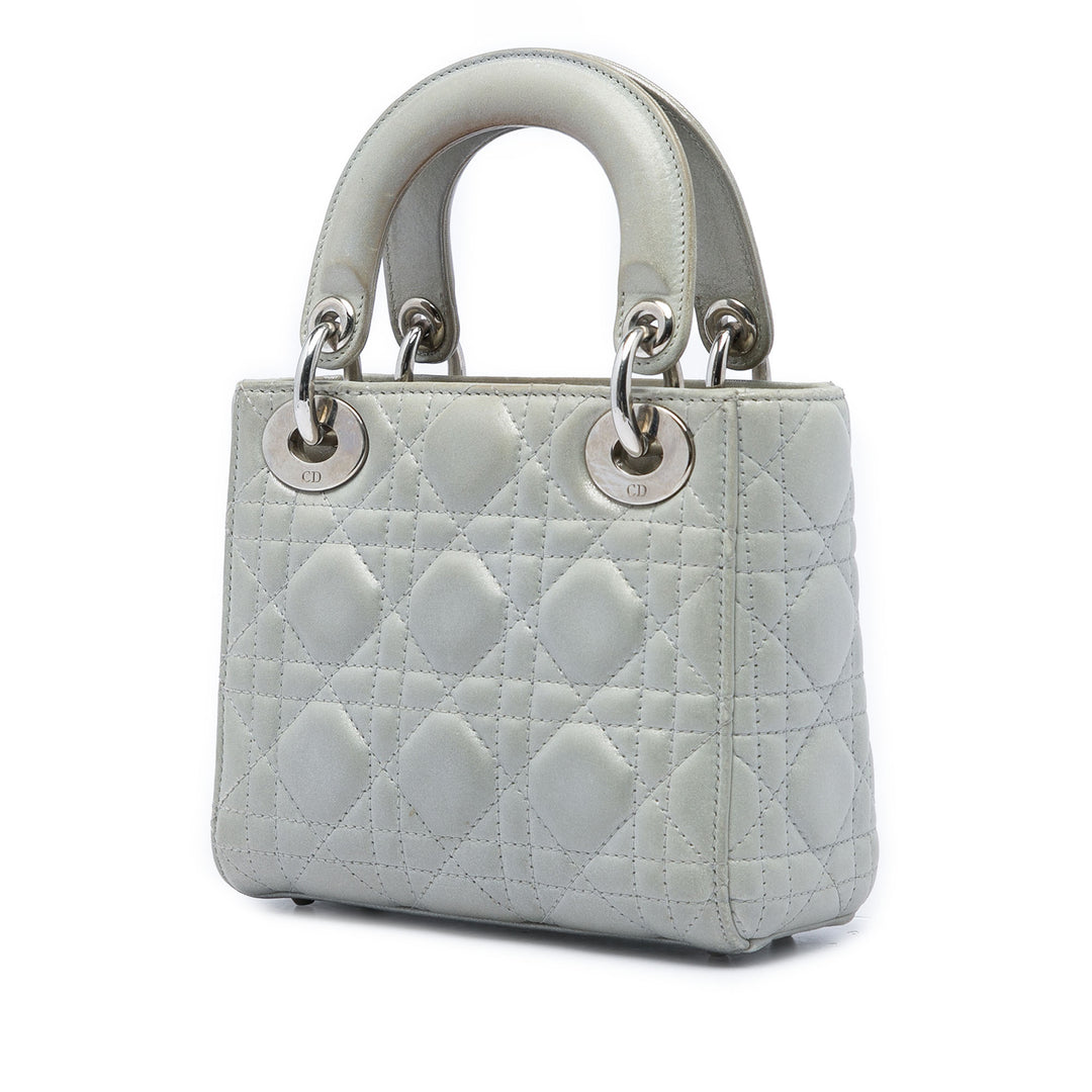 Dior Lady Dior Irisé Cannage Mini Cuir d'agneau Argenté – vue 2 – GABY PARIS