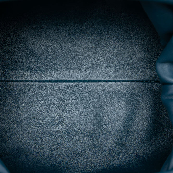 The Pochette Sac Mini Cuir d'agneau Bleu