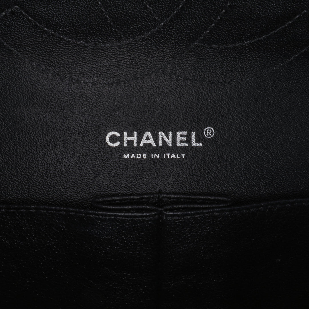 Jumbo Classic Patent Double Flap Black - Gaby Paris