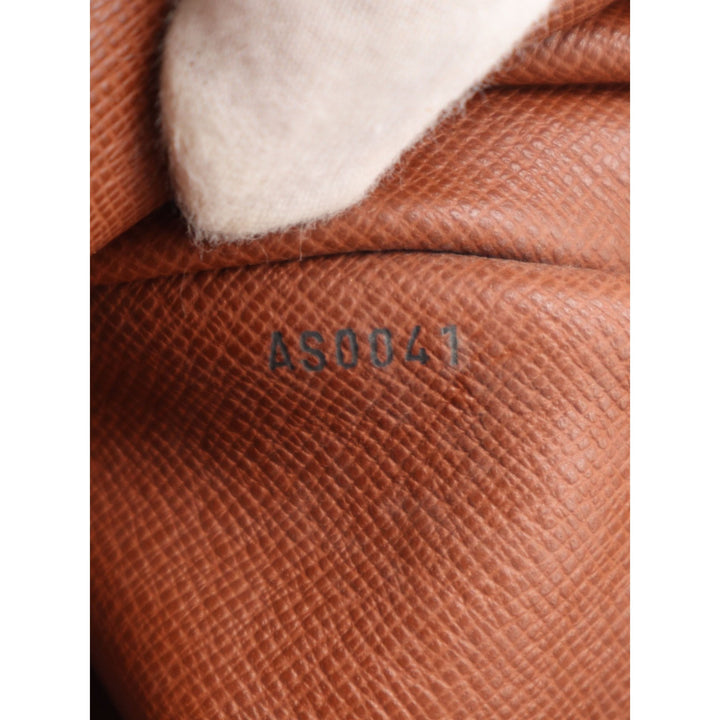 Louis Vuitton Boulogne 30 Monogram Marron – vue 8 – GABY PARIS