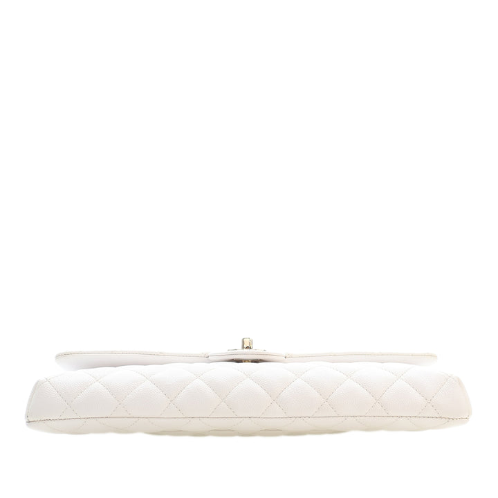 Chanel CC Matelassé à rabat Pochette Cuir caviar Blanc – vue 7 – GABY PARIS
