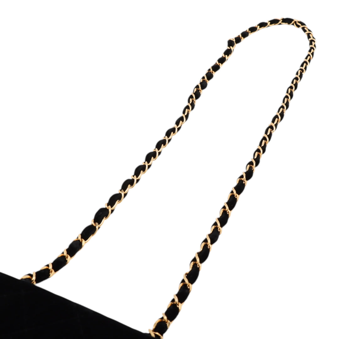 Chanel Mini Matelassé Velours Straight à rabat