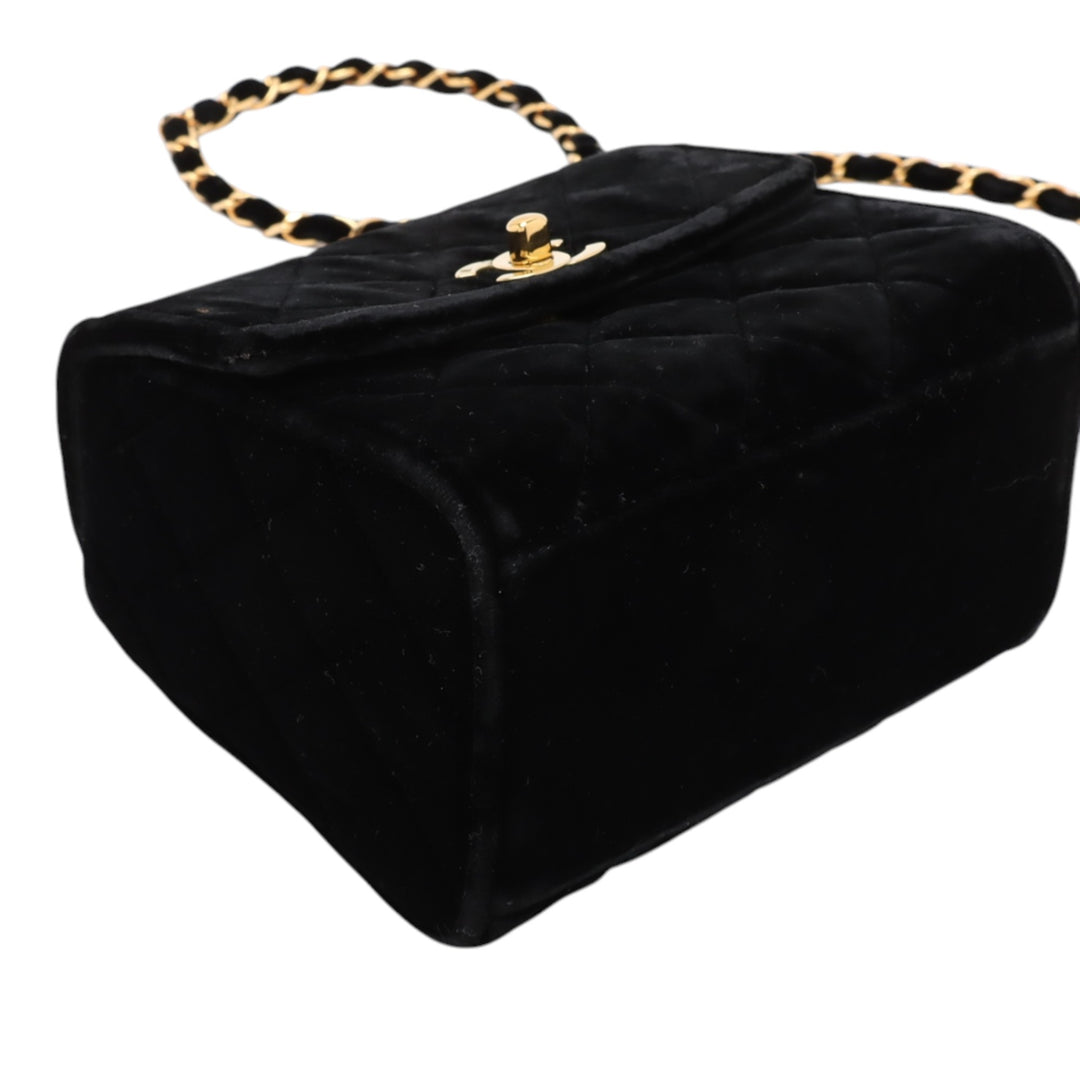 Chanel Mini Matelassé Velours Straight à rabat