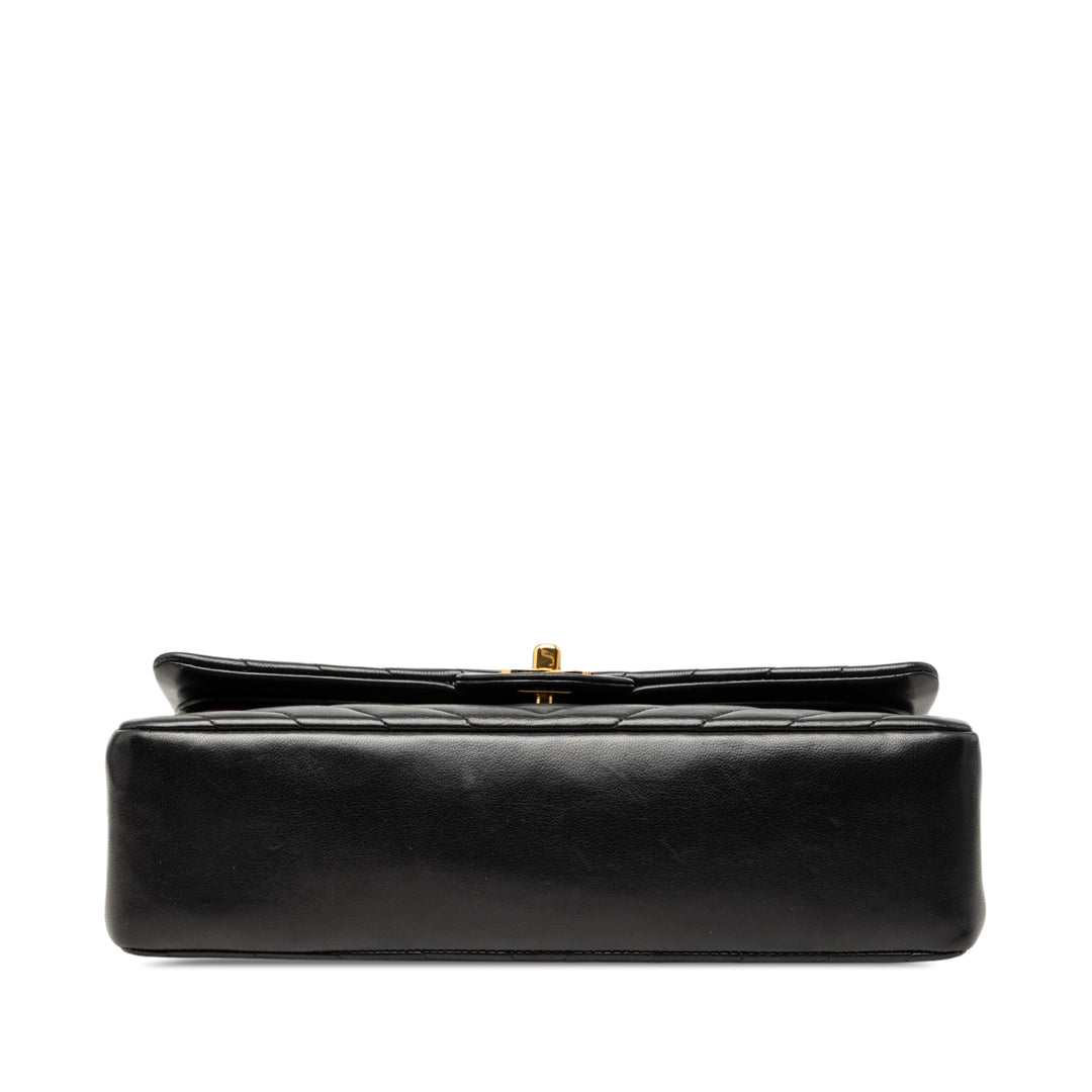 Chanel Medium Classic Chevron Cuir d’agneau Double rabat