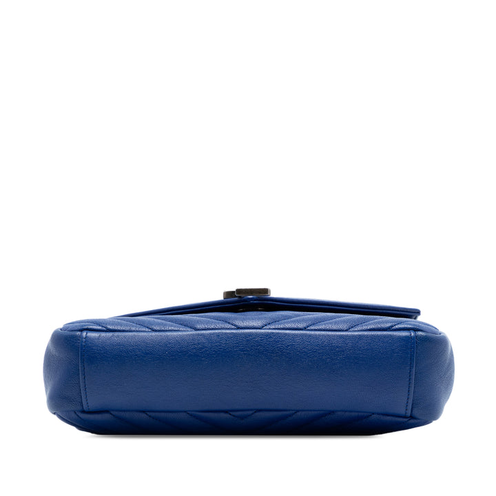 Matelassé Chevron College Sac Moyen de mouton Bleu