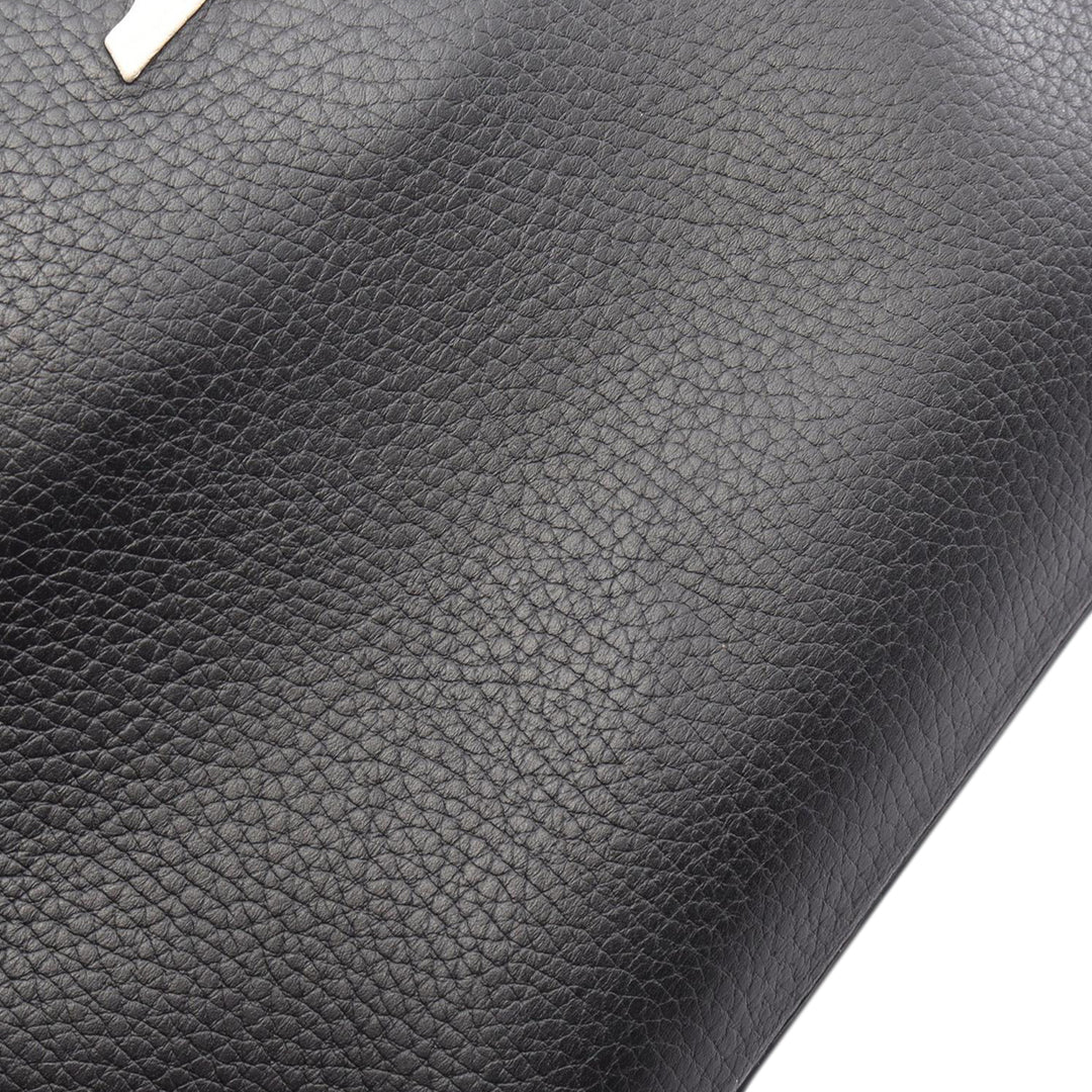Louis Vuitton Taurillon Capucines MM