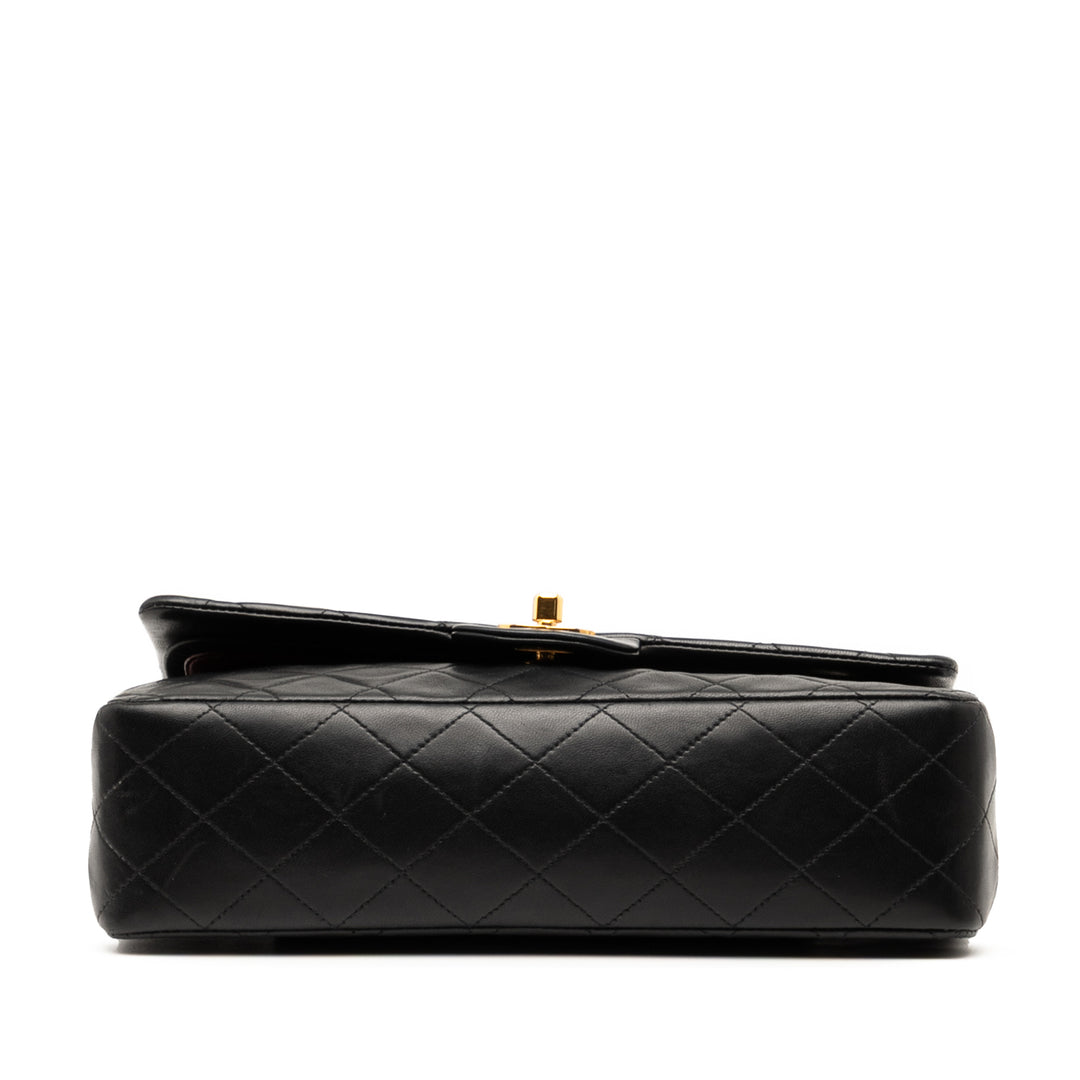 Chanel Medium Classic Cuir d’agneau Double rabat Noir – GABY PARIS Authentique